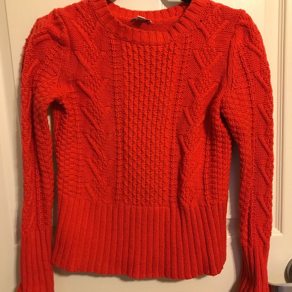 Bright reddish orange gap sweater